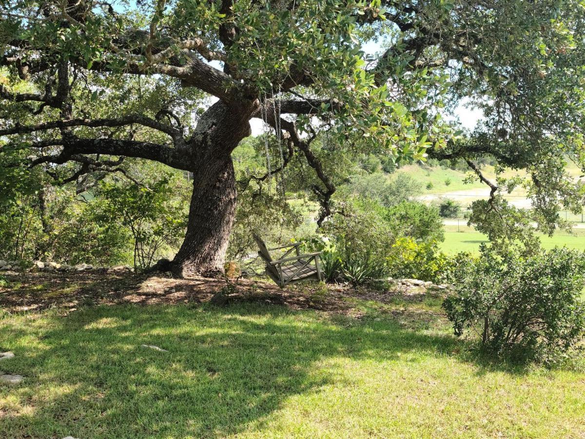 Hill Country Haute N Haus Relax And Renew Fischer Екстер'єр фото